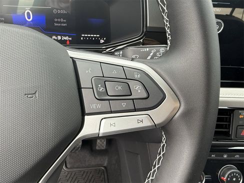 New 2026 Volkswagen Taos S image 15