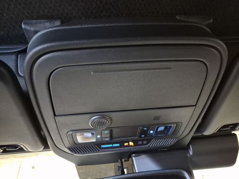 Certified 2025 Ford Bronco Outer Banks AWD/4WD image 37