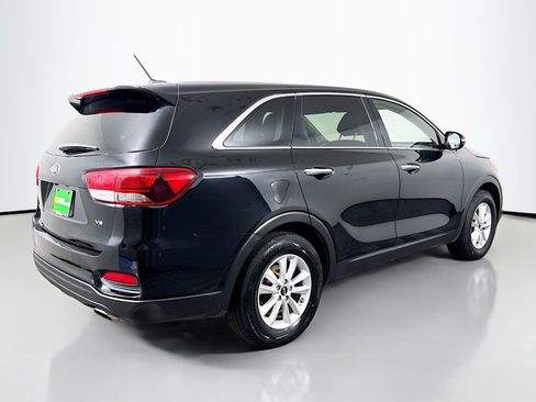 Used 2020 Kia Sorento LX image 10