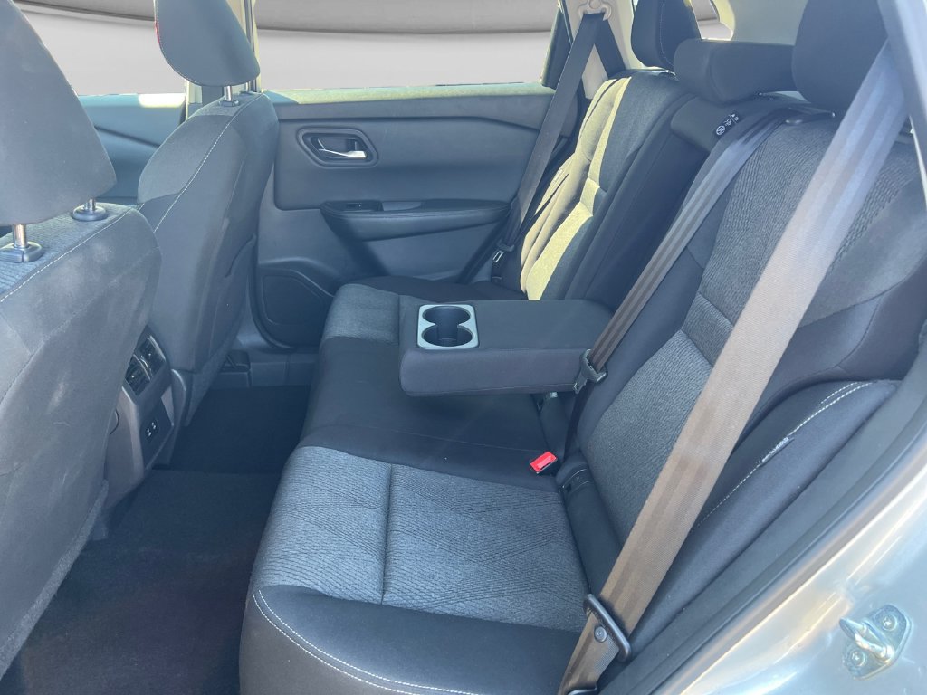 Used 2024 Nissan Rogue SV FWD image 39