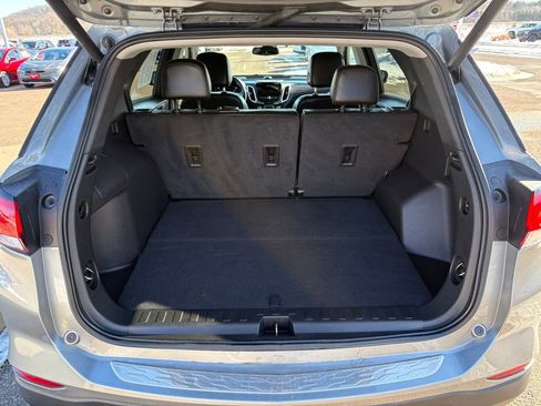 Used 2023 Chevrolet Equinox Premier image 5