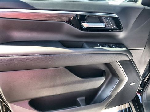 New 2026 Chevrolet Tahoe Premier image 13