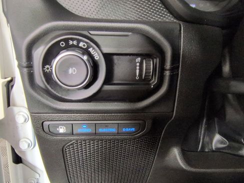 Certified 2024 Jeep Wrangler Unlimited Rubicon 4xe AWD/4WD image 26