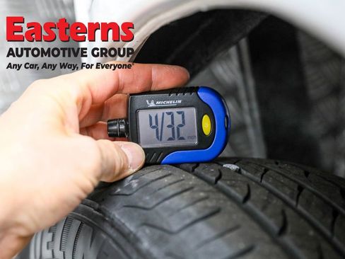 Used 2020 Nissan NV200 S image 25