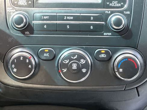 Used 2015 Kia Forte LX FWD image 11