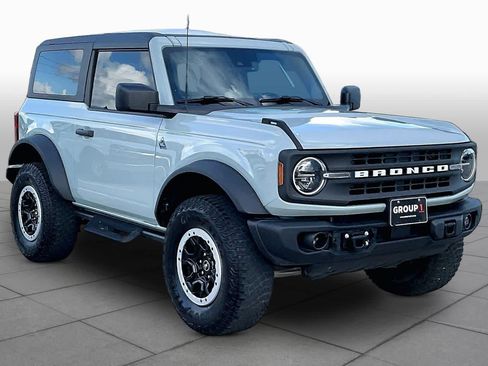 Used 2023 Ford Bronco Black Diamond w/ Sasquatch Package AWD/4WD image 3
