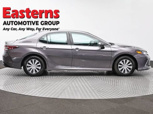 Used 2023 Toyota Camry LE FWD image 4