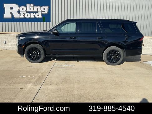 Used 2025 Lincoln Navigator L Reserve w/ Jet Appearance Package image 2