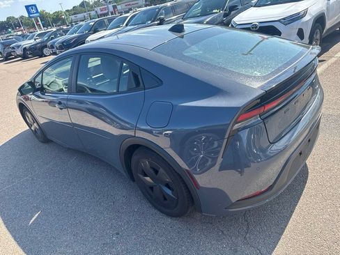 Used 2025 Toyota Prius LE AWD/4WD image 4