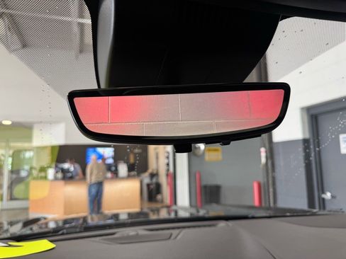 Used 2023 GMC Yukon Denali w/ Denali Reserve Package image 33