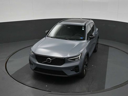 Used 2023 Volvo XC40 B5 Plus w/ Driver Assist Package AWD/4WD image 36