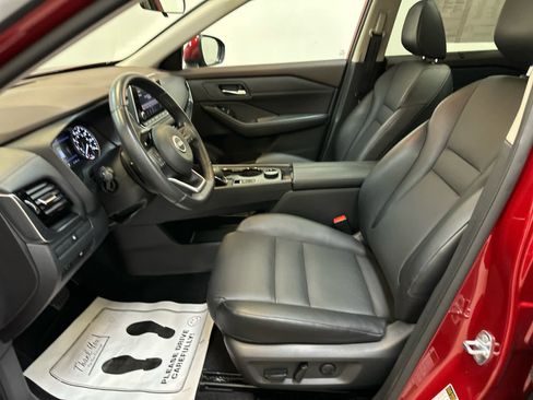 Certified 2023 Nissan Rogue SV w/ SV Premium Package image 4