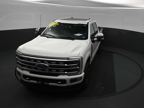 Used 2024 Ford F250 Platinum AWD/4WD image 20