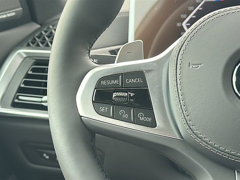 New 2026 BMW X5 xDrive40i w/ M Sport Package image 19