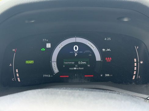 Used 2025 Toyota Camry LE FWD image 41