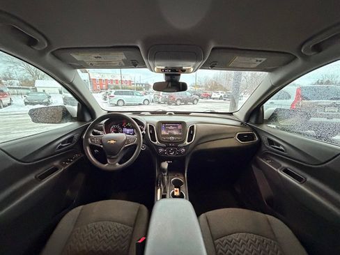 Used 2022 Chevrolet Equinox LT image 18