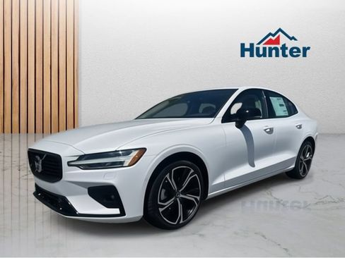 New 2024 Volvo S60 B5 Plus w/ Climate Package image 2