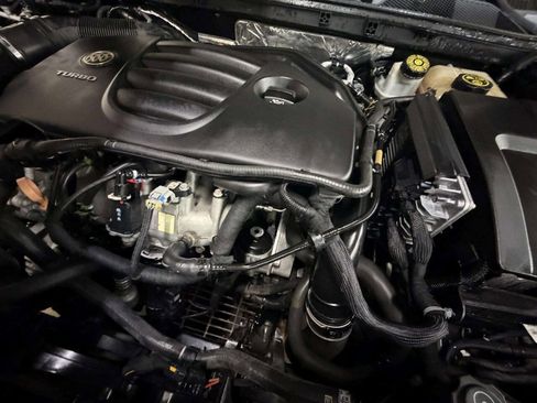 Used 2013 Buick Regal Premium image 26