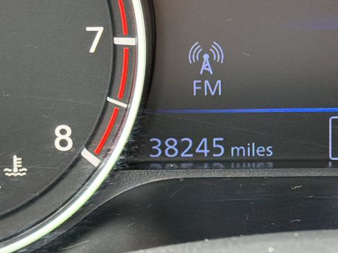 Used 2025 Nissan Altima 2.5 SV FWD image 23