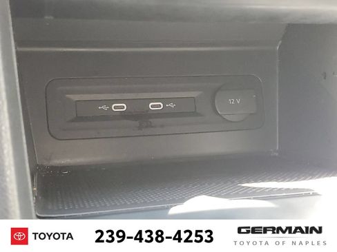 Used 2021 Volkswagen Atlas Cross Sport SE w/ Panoramic Sunroof Package AWD/4WD image 33