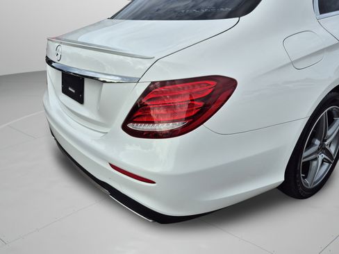 Used 2019 Mercedes-Benz E 300 image 36