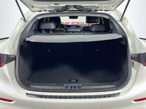 Used 2017 INFINITI QX30 Premium w/ Navigation Package FWD image 24