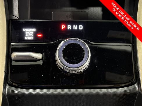 New 2025 Jeep Grand Cherokee Limited w/ Luxury Tech Group II image 9