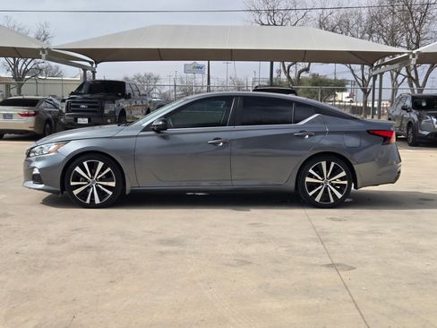 Used 2020 Nissan Altima 2.5 SR image 6