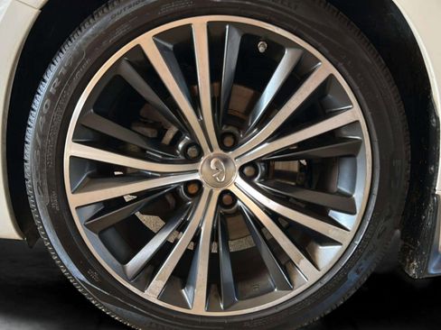 Used 2017 INFINITI Q60 2.0t w/ Moonroof Package image 48