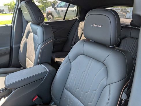 New 2026 Buick Envista Avenir FWD image 11