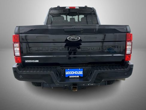 Used 2022 Ford F250 XLT w/ Black Appearance Package image 6