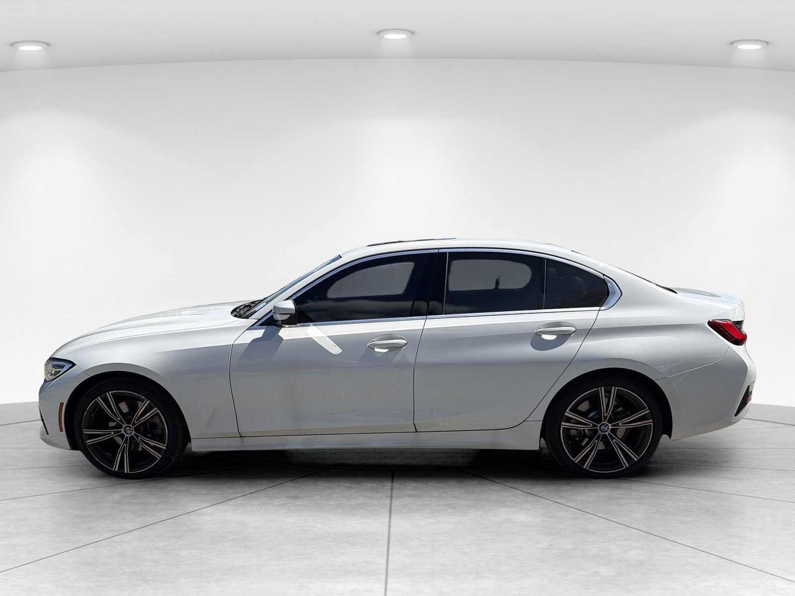 Used 2022 BMW 330i Sedan w/ Driving Assistance Package RWD image 7