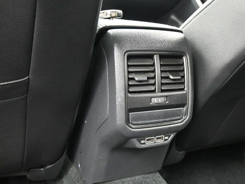 Used 2019 Volkswagen Passat 2.0T Wolfsburg image 34