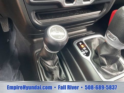 Used 2019 Jeep Wrangler Unlimited Sport S AWD/4WD image 32