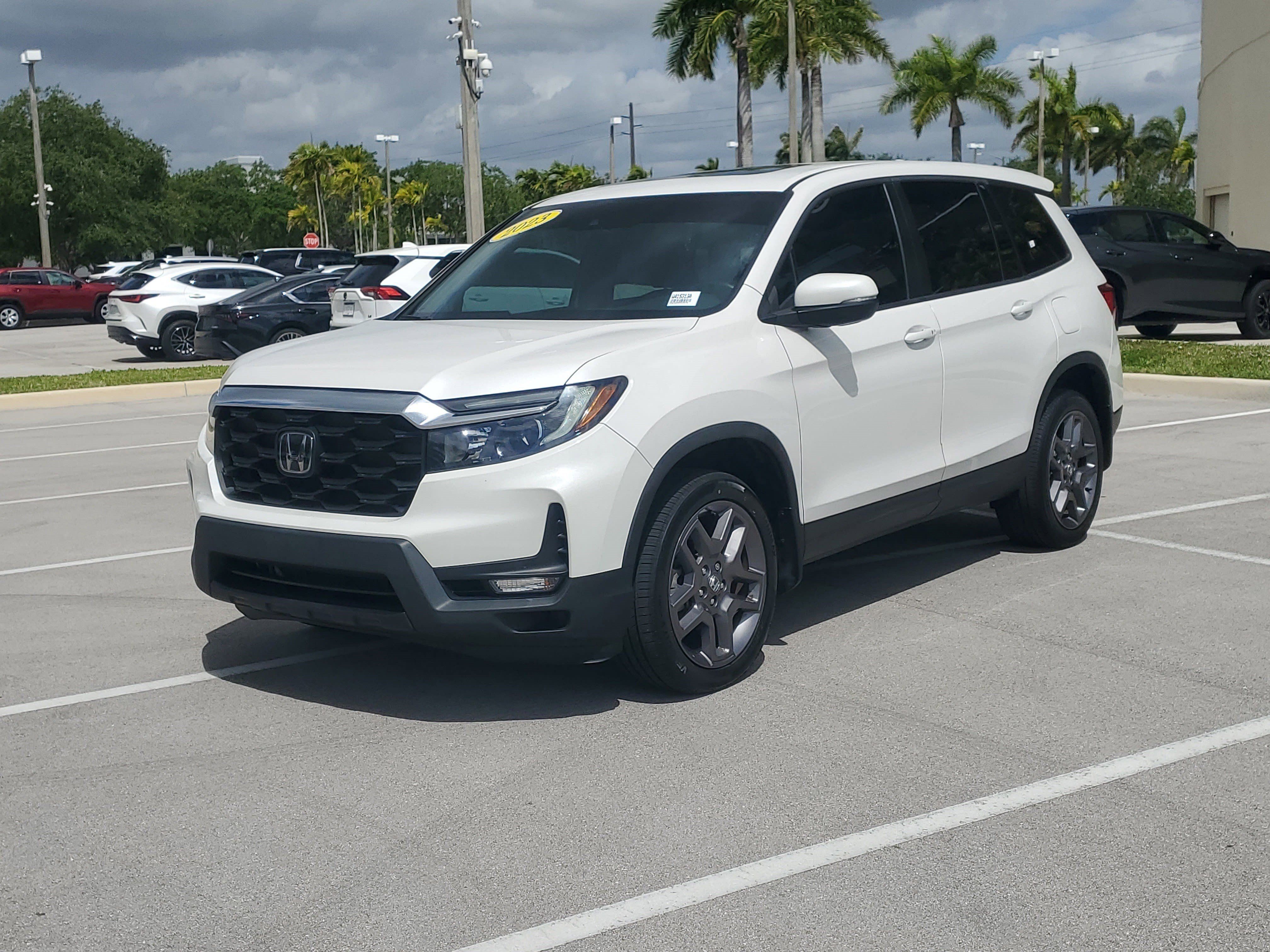 Used 2023 Honda Passport EX-L image 7