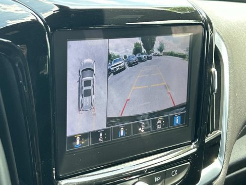 Used 2022 Chevrolet Traverse RS AWD/4WD image 34