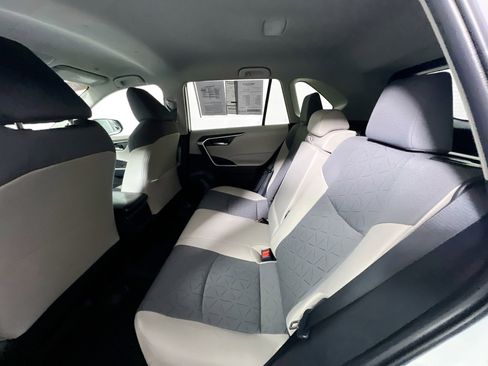 Used 2025 Toyota RAV4 XLE image 29