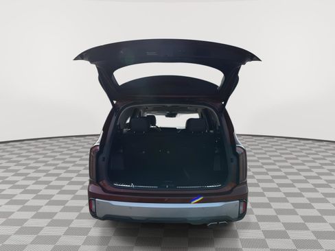 Used 2024 Kia Telluride SX image 6