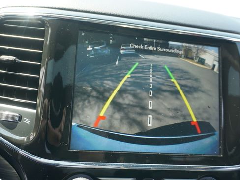 Used 2022 Jeep Grand Cherokee Limited image 15