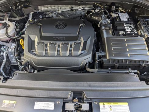 Used 2024 Volkswagen Tiguan S image 33