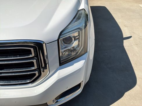 Used 2015 GMC Yukon SLE AWD/4WD image 6