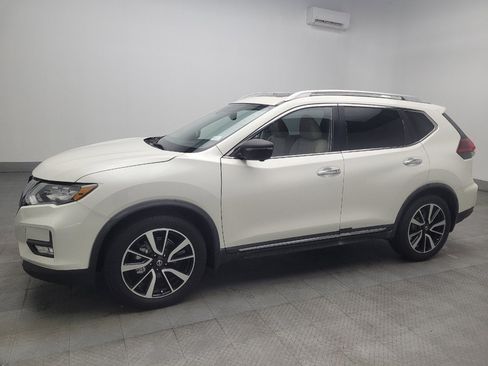 Used 2018 Nissan Rogue SL w/ Premium Package FWD image 2
