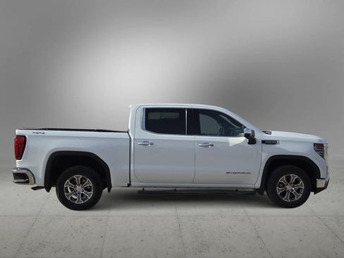 Used 2023 GMC Sierra 1500 SLT AWD/4WD image 9