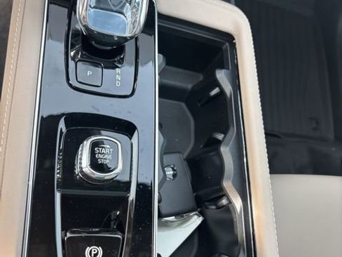 New 2026 Volvo XC90 T8 Plus w/ Protection Package Premier AWD/4WD image 25