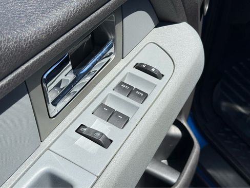 Used 2011 Ford F150 XLT w/ XLT Chrome Pkg RWD image 16