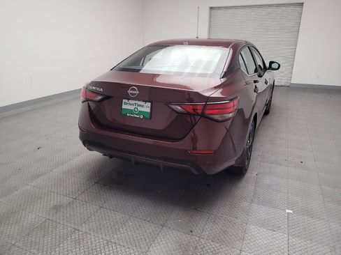 Used 2025 Nissan Sentra SV image 7