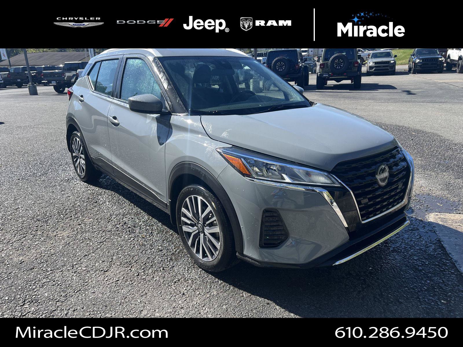 Used 2024 Nissan Kicks SV FWD image 1