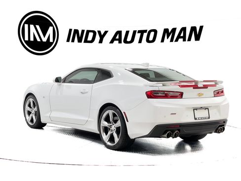 Used 2018 Chevrolet Camaro SS RWD image 6