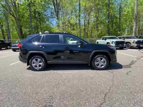 Certified 2024 Toyota RAV4 XLE w/ Convenience Package AWD/4WD image 9