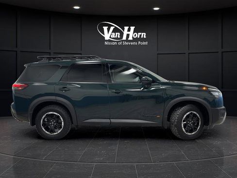 Used 2024 Nissan Pathfinder Rock Creek image 2